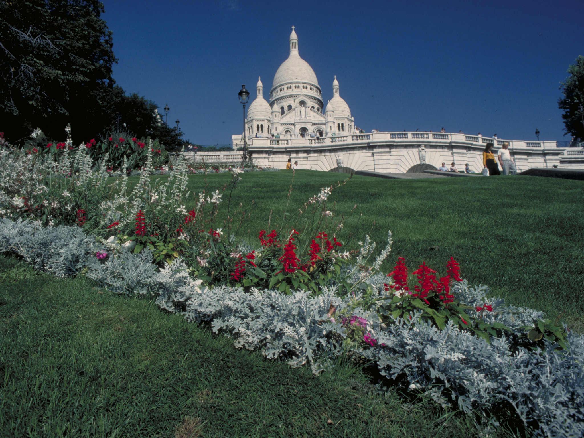Ibis Paris Montmartre Sacre-Coeur Hotel Exterior photo