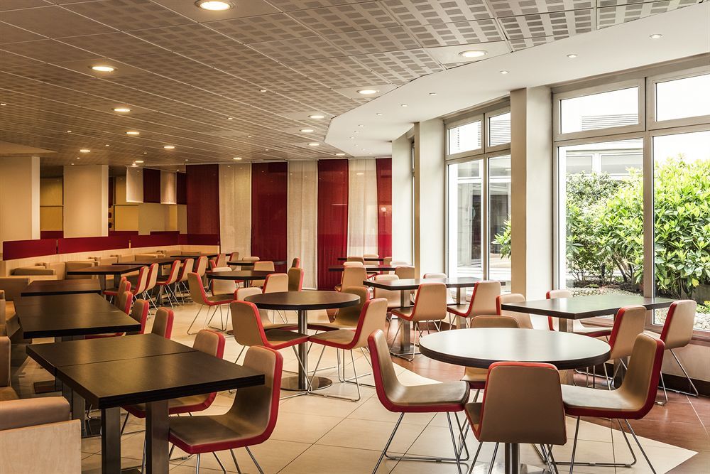 Ibis Paris Montmartre Sacre-Coeur Hotel Exterior photo