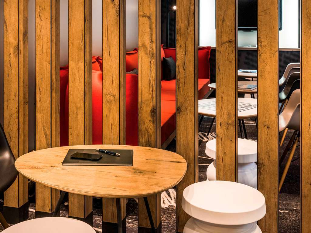 Ibis Paris Montmartre Sacre-Coeur Hotel Amenities photo